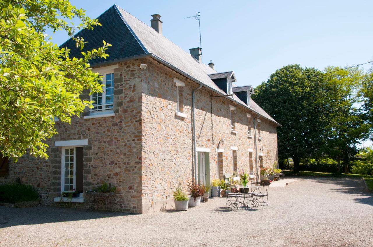 La Maison Des Tilleuls Saint-Germain-Sur-Seves Eksteriør billede