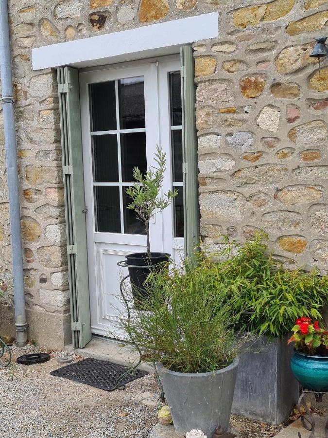 La Maison Des Tilleuls Saint-Germain-Sur-Seves Eksteriør billede