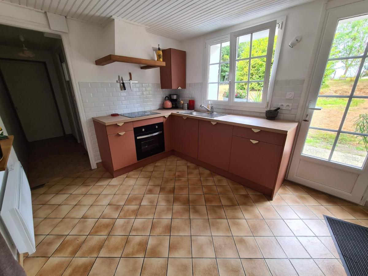 La Maison Des Tilleuls Saint-Germain-Sur-Seves Eksteriør billede
